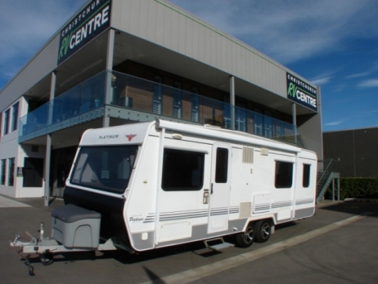 Leisure Line - Platinum - 724 SE - Walk Around Bed