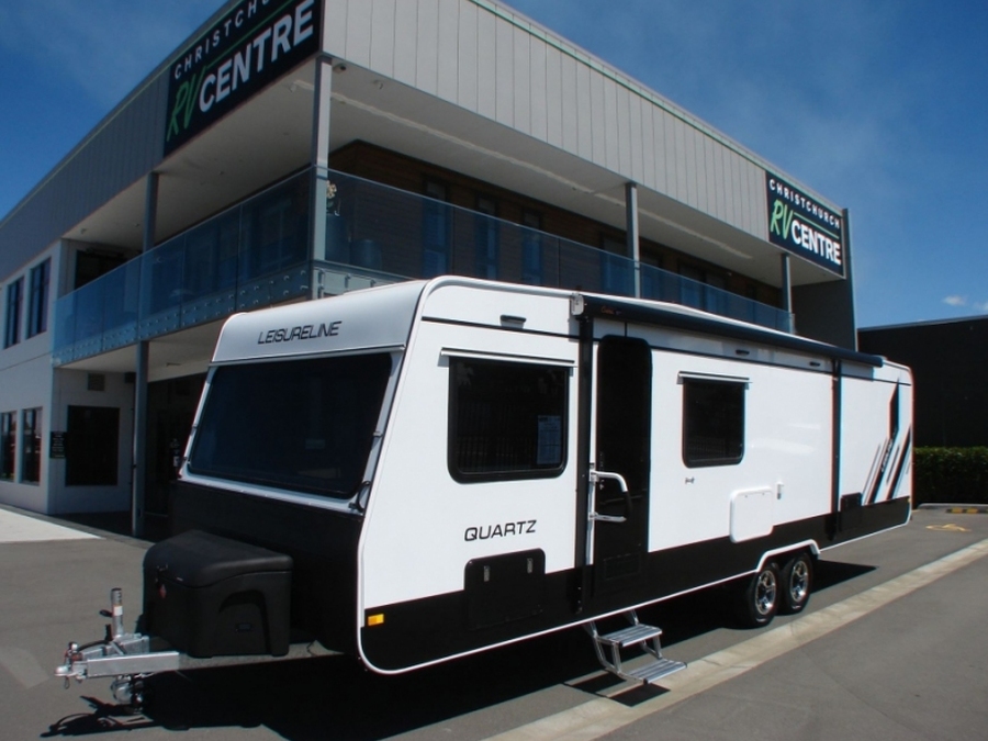 Leisure Line - Quartz - 906 SE - Walk Around Bed